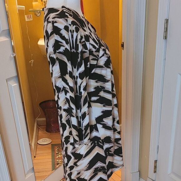 COCO BIANCO ANIMAL PRINT TUNIC - Picture 6 of 8